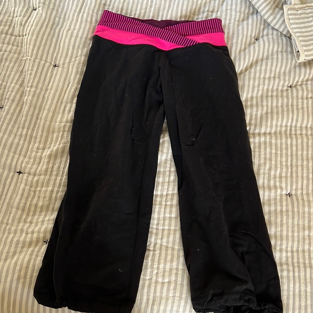 Lululemon capri size 4 great condition!